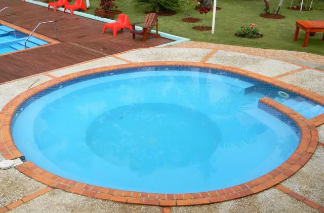 Hotel Jardines Del Montana Jarabacoa piscina jacuzzi
